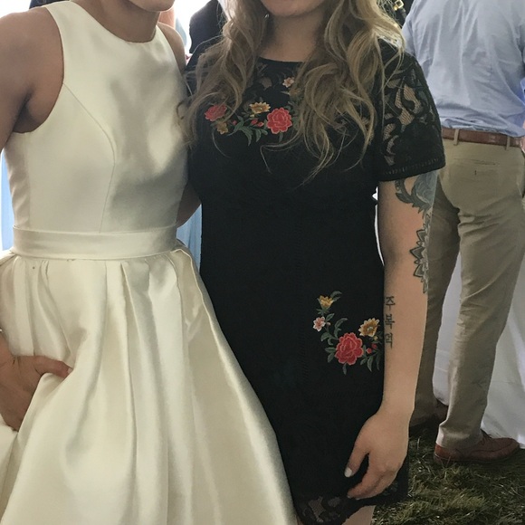 Forever 21 Black Lace Dress with Floral Embroidery - Picture 3 of 3